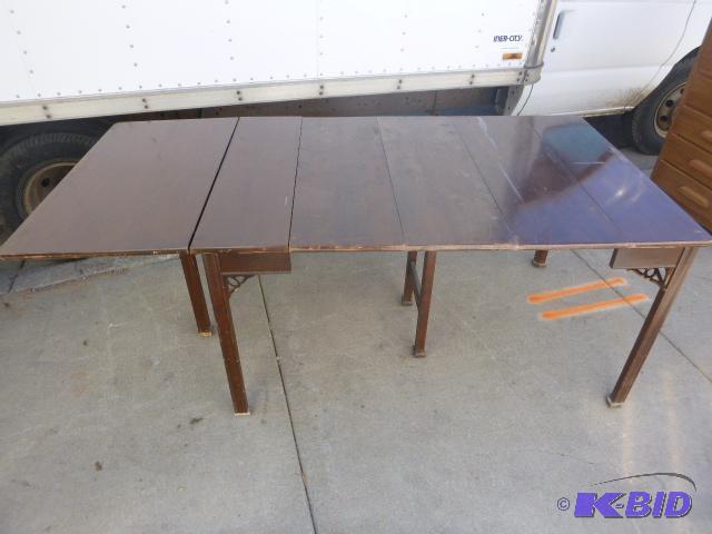lot 84 image: Vintage Table Folds down 76 12" X 38&qu...
