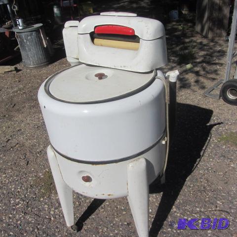 Wringer Wash Machine