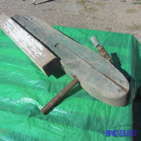 Wooden Saw Vise