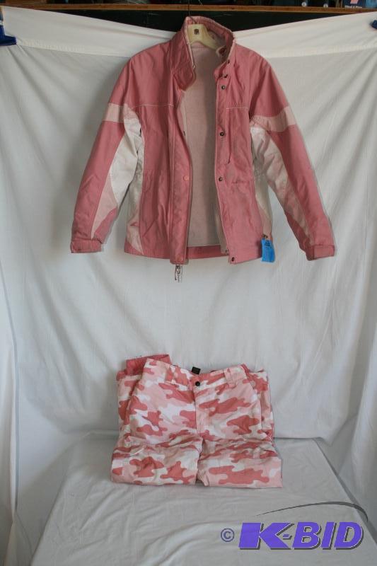 Girls size large, 2 piece winter jacket, 2 zi...