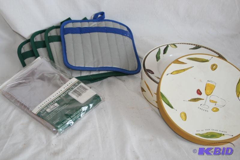 4 pot holders, 1 table cloth protector, 4 sal...