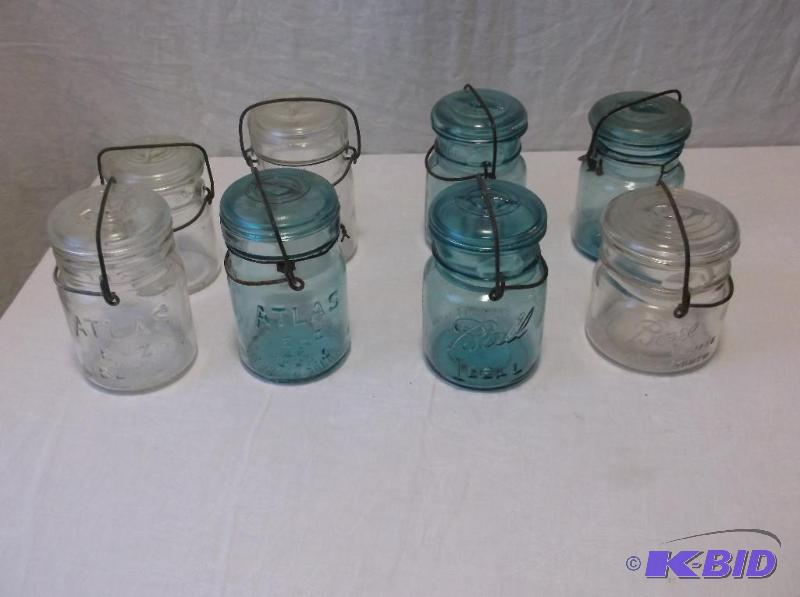 lot 20 image: Vintage Ball & Atlas canning jars with gl...
