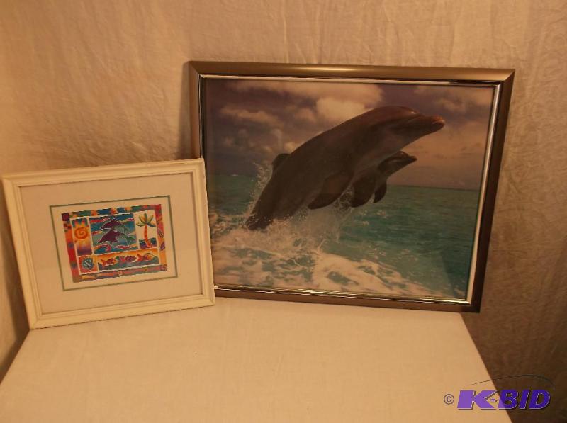 lot 48 image: Lot with 2 cute dolphin pictures appear in go...