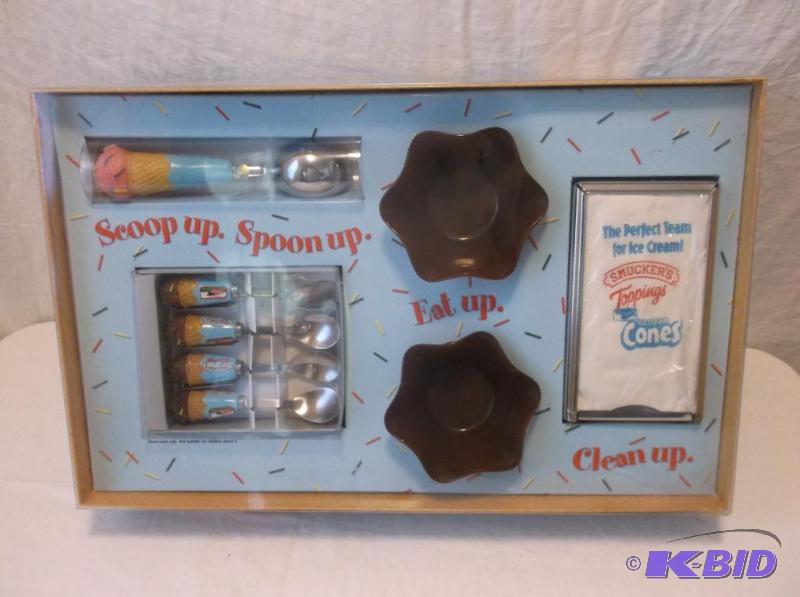 lot 57 image: Nice Smuckers super sundae set comes with 2 b...