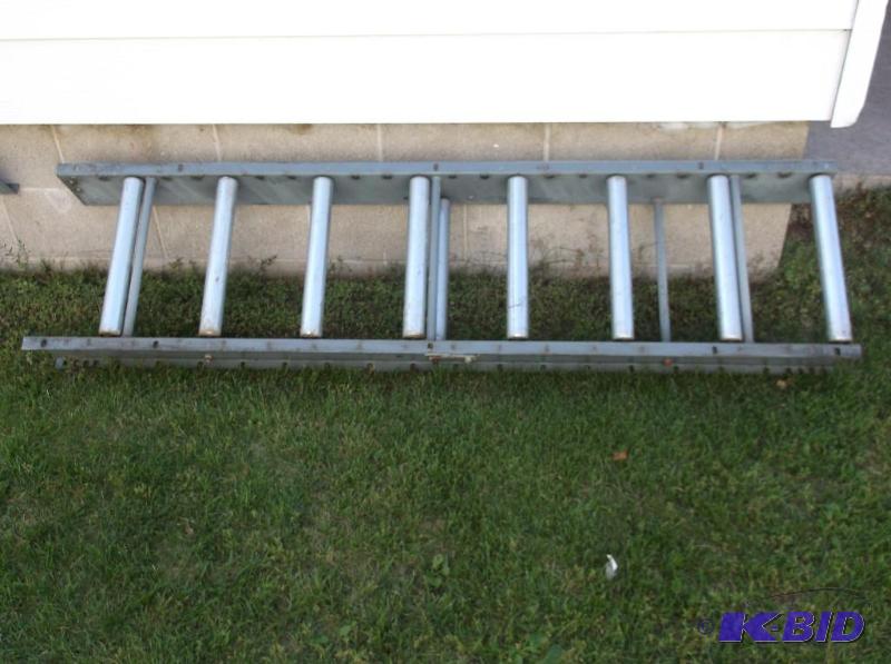 lot 60 image: Section of roller conveyor measuring 18 18&q...