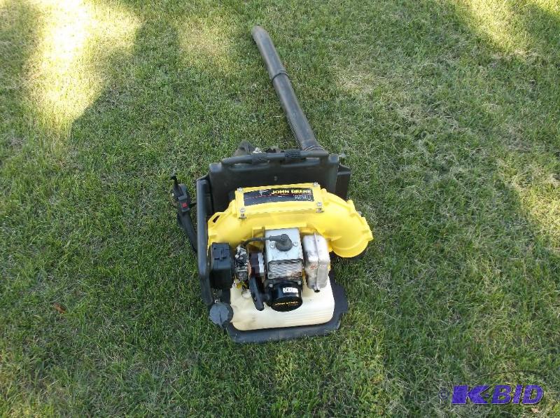 John Deere BP40 backpack leaf blower tested w... St Cloud 14 Mounts