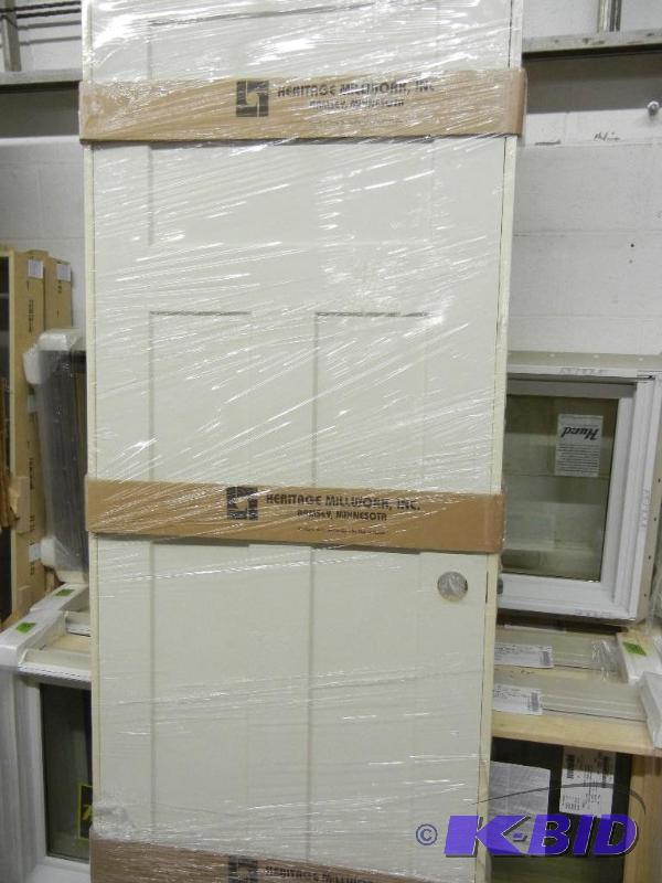 lot 37 image: 26 x 68 Interior 3 Panel Flat Panel Door