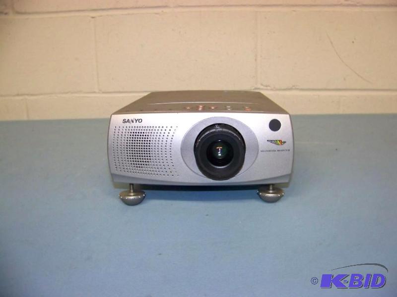 lot 14 image: Sanyo, PLC-SW15, LCD Projector