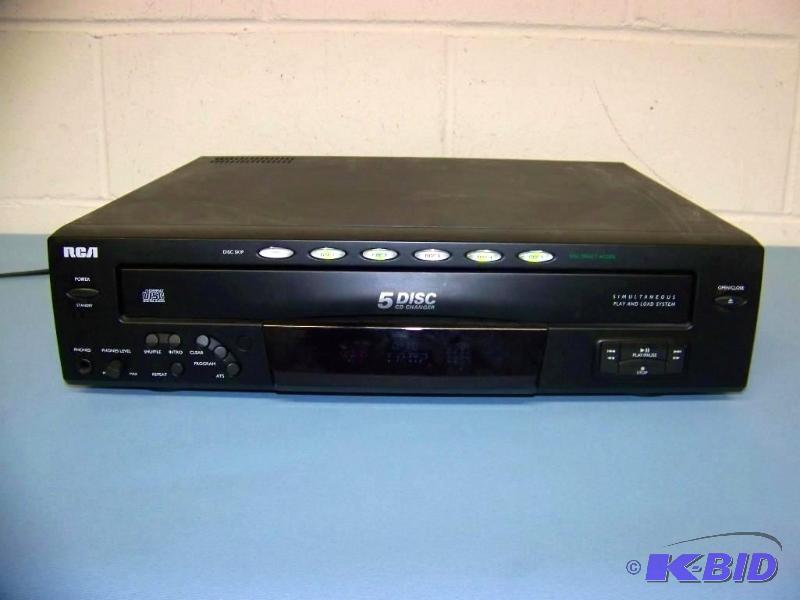 lot 18 image: RCA, 5-Disc CD ChangerPlayer
