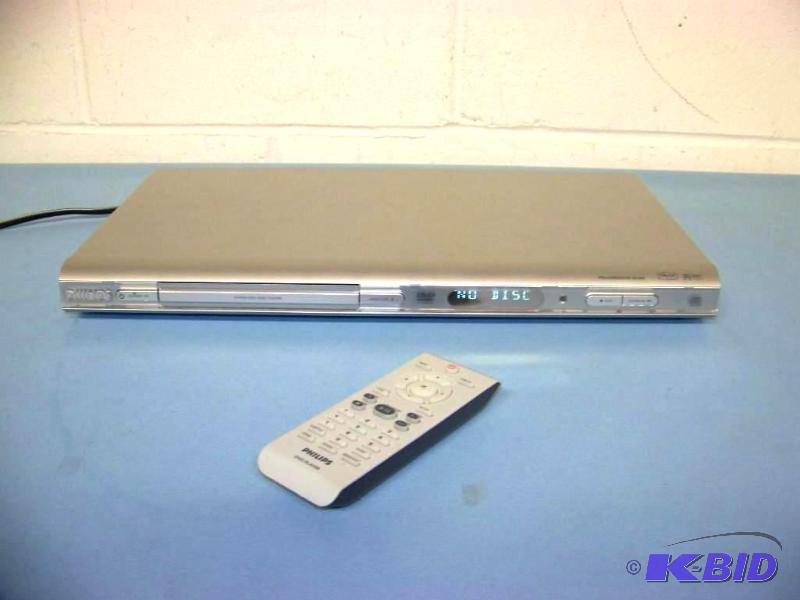 lot 20 image: Philips DVD Player with Remote Control
