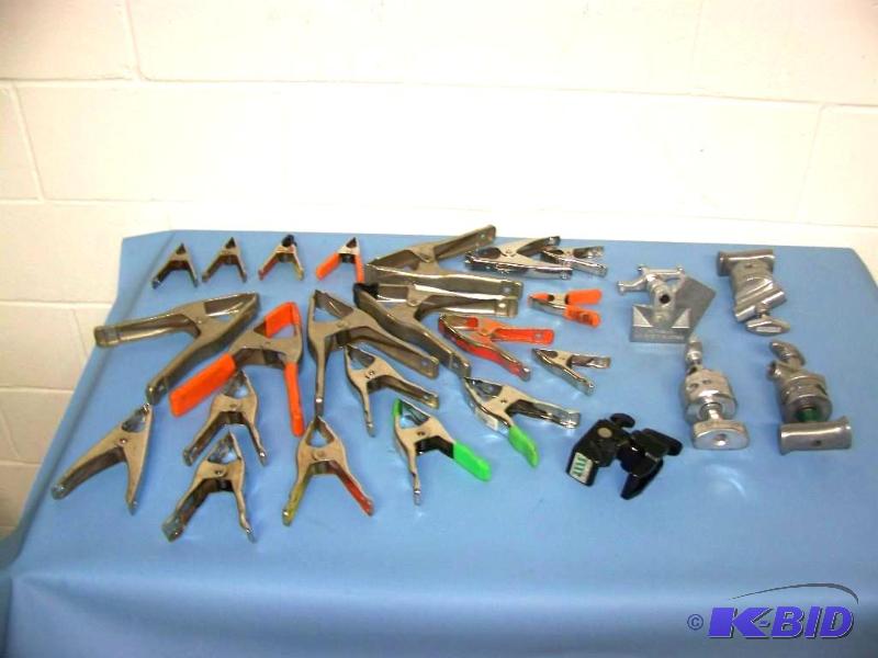 lot 35 image: Clamps and Brackets lot