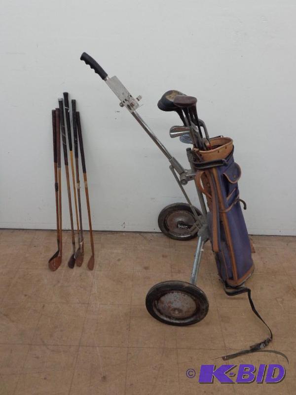 lot 118 image: Antique Golf clubs Spalding 3-wood #29234 1-w...