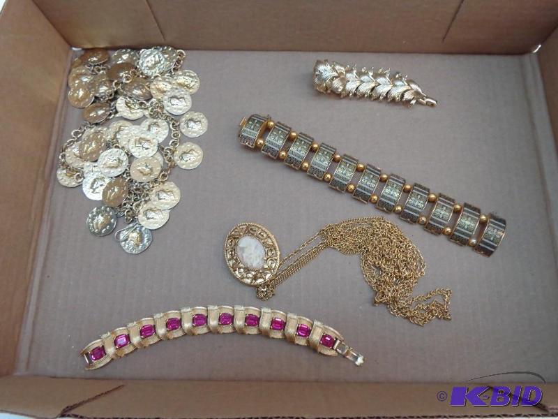 lot 132 image: Bracelets, Locket and Necklaces Lisner Bracel...