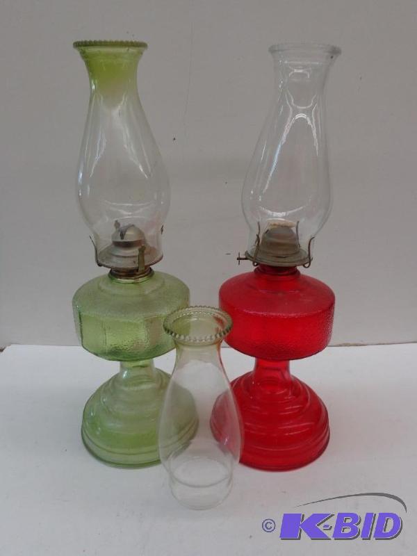 lot 158 image: 2 Kerosene Lamps (1) Green Glass Base (1) Red...