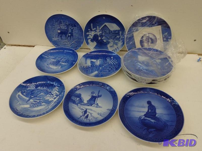 lot 163 image: Denmark Blue on White Plates Royal Copenhagen...
