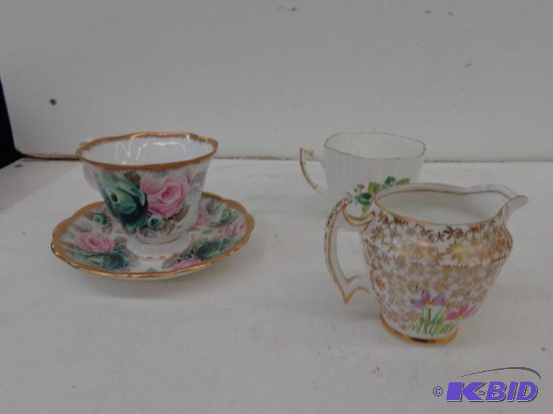 lot 207 image: Assorted Bone China Phoenix Bone China T.F. &...