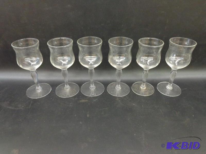 lot 32 image: Set of 6 Cordials 5 116&quot Tall x 1 14&q...