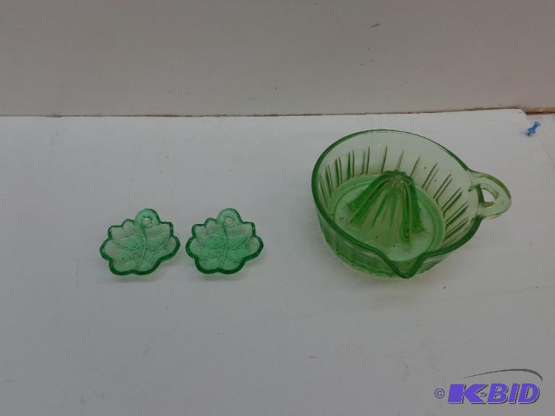 lot 45 image: Green Depression Glass 3 Pieces&nbsp 1 Juice...