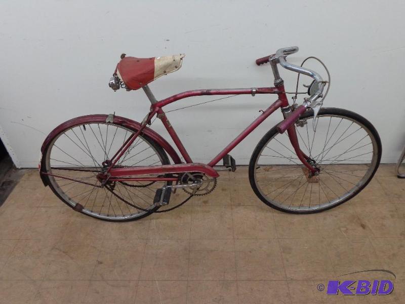 lot 63 image: Vintage Pedal Bike The Raleigh Nottingham Eng...