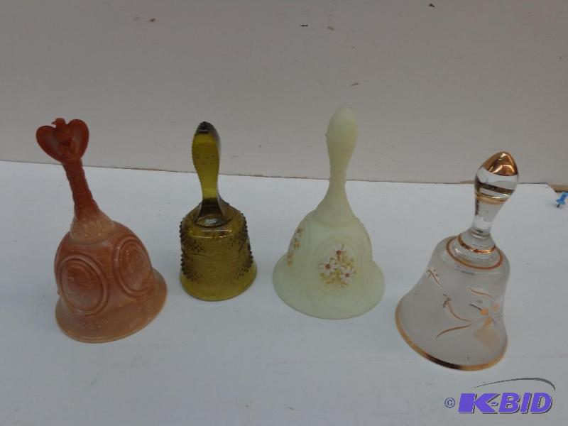 lot 77 image: 4 Bells (1) Diane Johnson 4&quot Diam 6.5&qu...