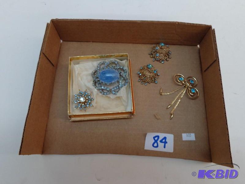 lot 84 image: Clip On Ear Rings, and Pins Ear Rings have Wr...