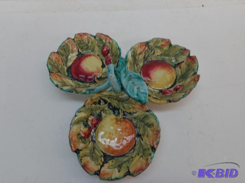 lot 92 image: FT Daly 51040 3 Way Bowl Appears to be Hand ...