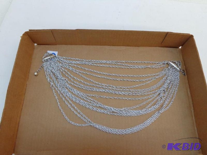 lot 94 image: 6 Chain Necklace 1 Necklace with 6 different ...