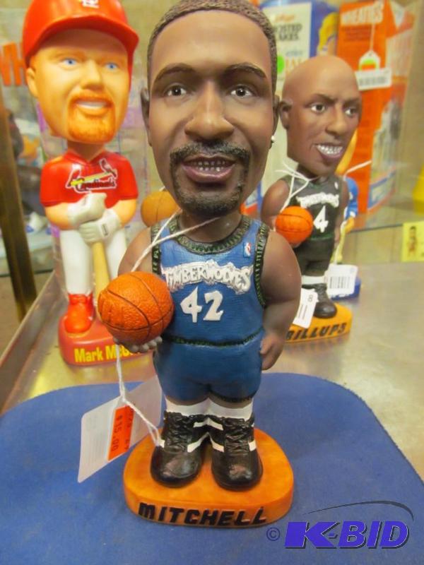 Timberwolves # 42 Mitchell Bobble Head