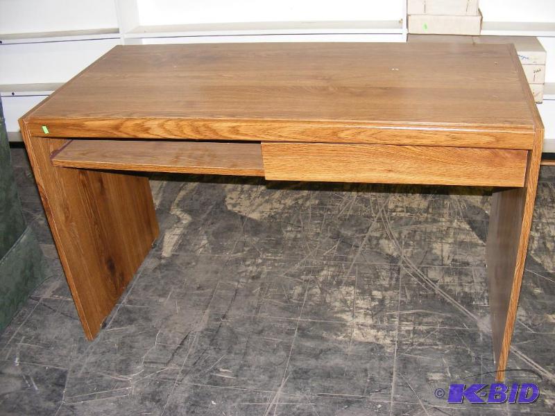 Wooden computer desk with pull out shelf and ...