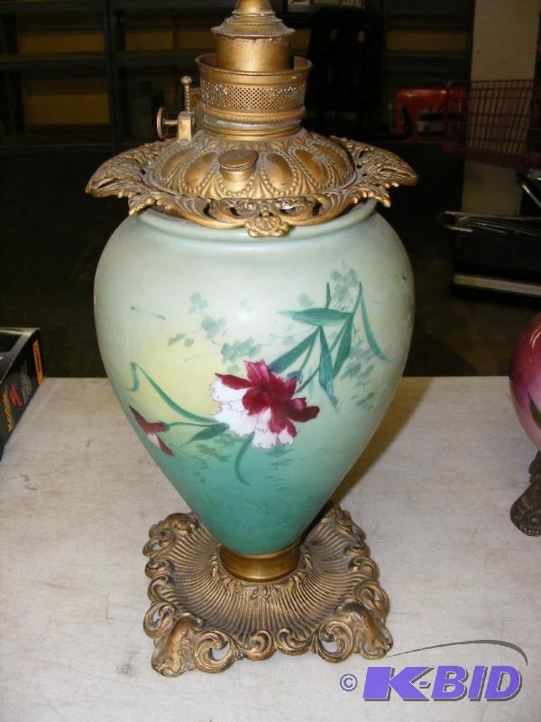 Vintage Oil Lamp, has crack in the metal base...
