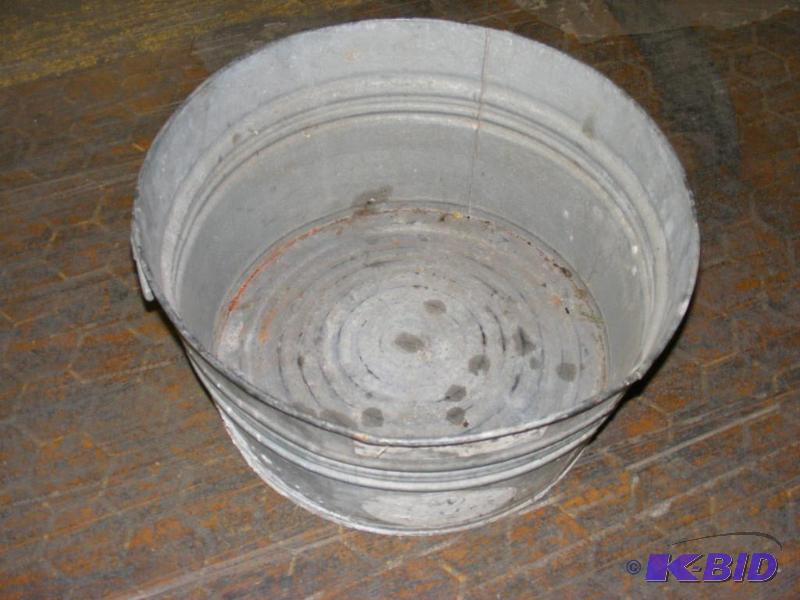Old Round Laundry Tub...
