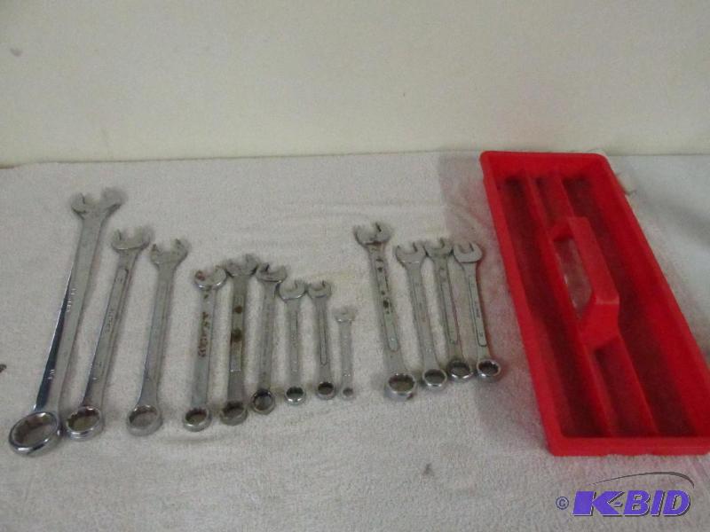 lot 11 image: Large Lot of Open End Wrenches