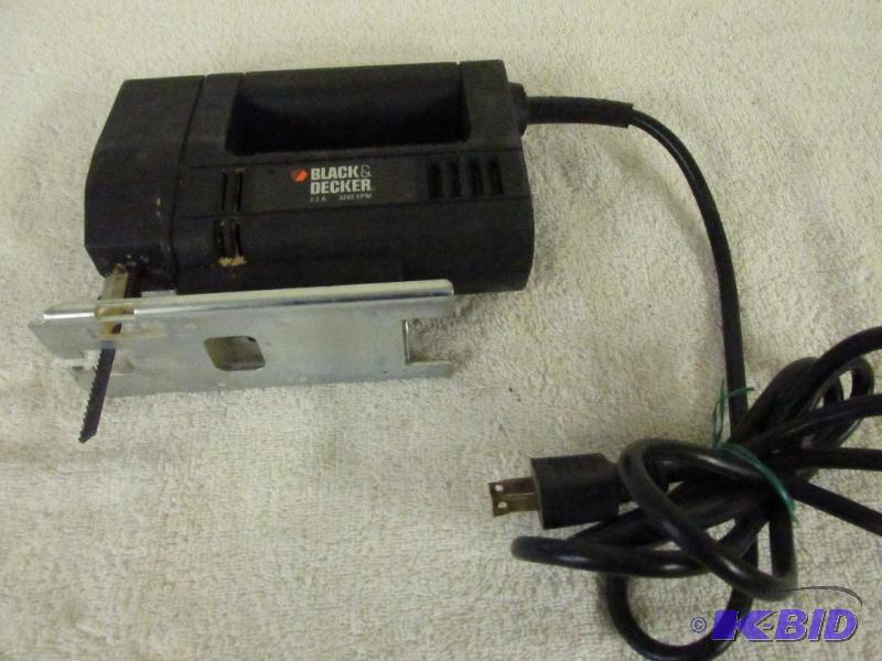 lot 12 image: Corded Black & Decker Jig Saw