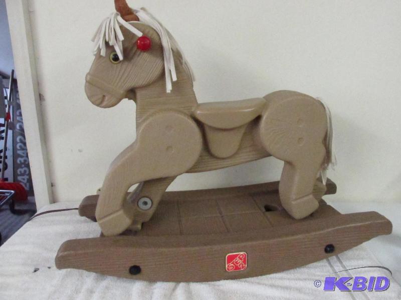 lot 16 image: Step 2 Rocking Horse - excellent condition