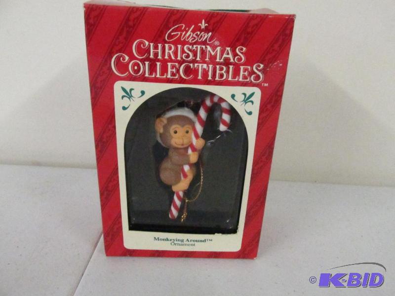 lot 40 image: Gibson Christmas Collectible - Monkeying Around