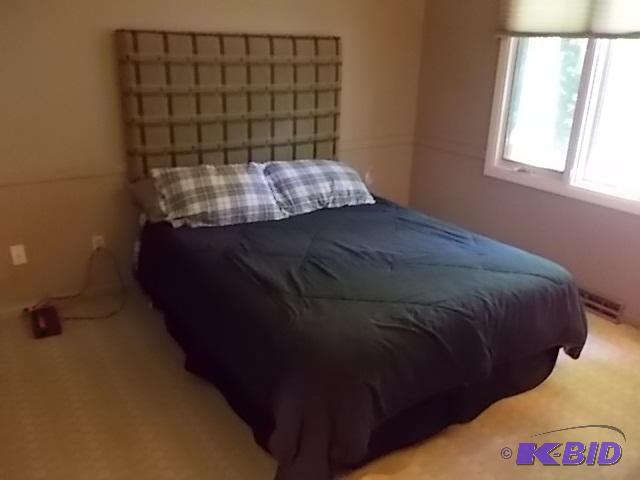 Custom Queen Size Upholstered Head Board (Som...