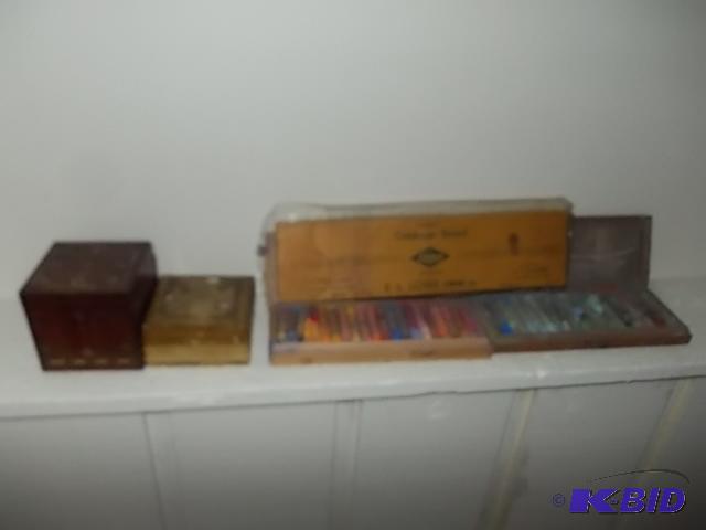 Vintage Cribbage Board, 2-Trinket Boxes, 2-Bo...
