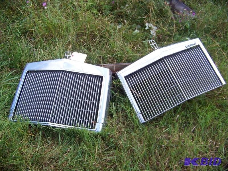 2 Lincoln grills