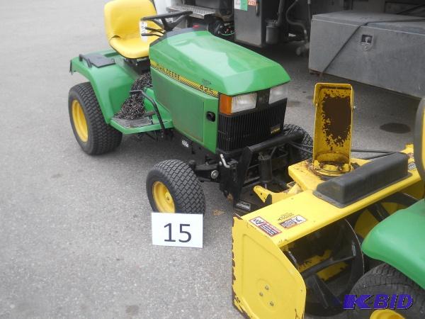 1998 John Deere 425 HD