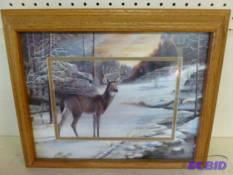 Beautiful Whitetail Buck solid wood framed an...