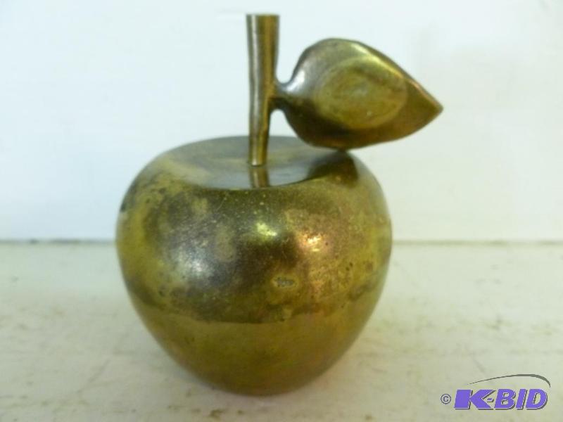 Vintage cast brass apple dinner bell, measure...
