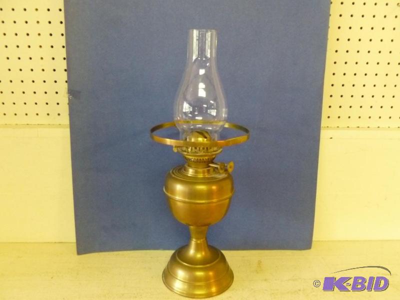 Large Vintage New England brass bodied oil la...