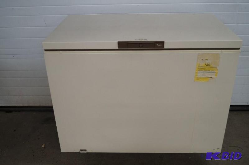 Chest freezer