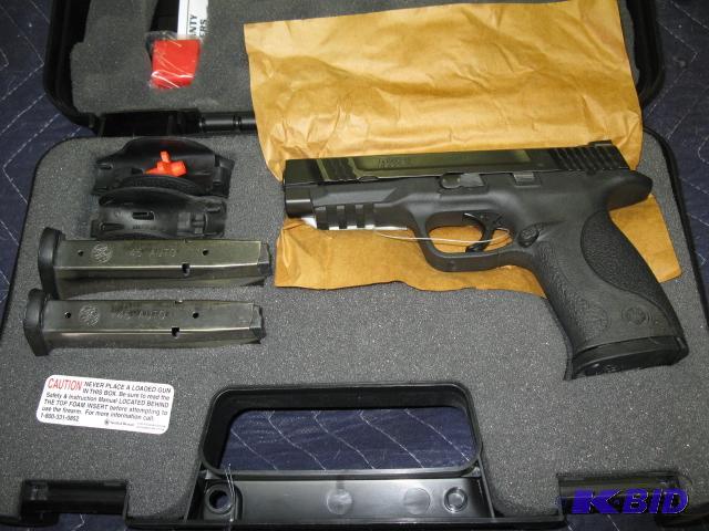 Smith-Wesson MP45 semi-auto pistol