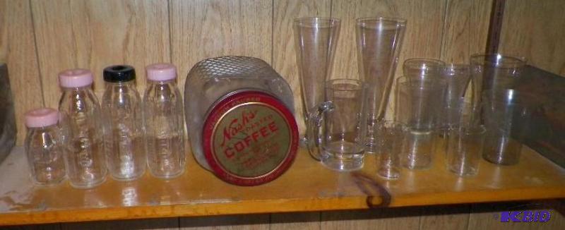 lot 101 image: All Glass items on shelf