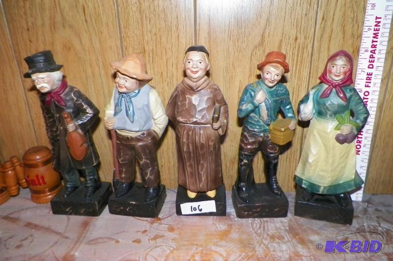 lot 106 image: 5 Vintage Figurines