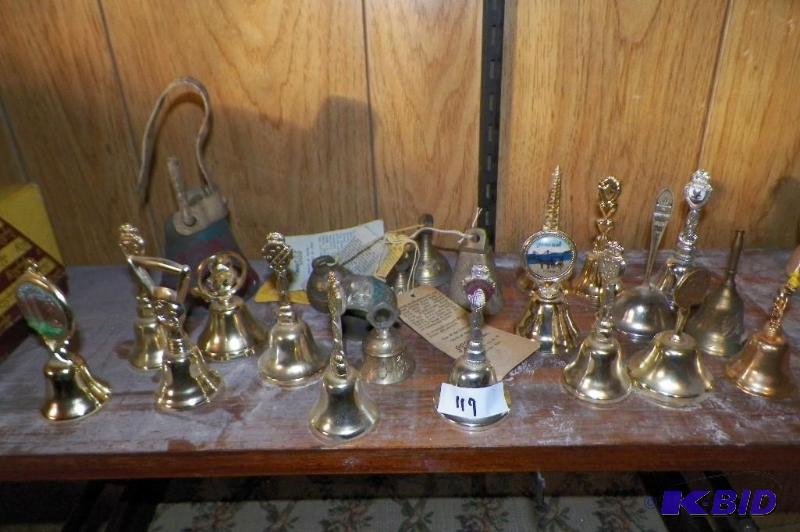 lot 119 image: Bell Collection