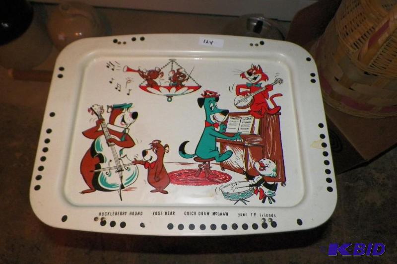 lot 124 image: Childs TV tray.