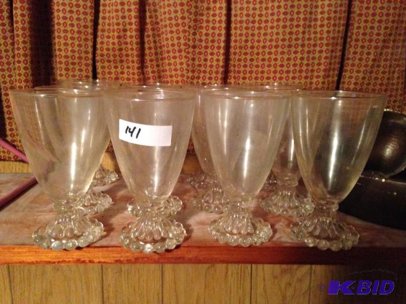 lot 141 image: Set of 12 Drinking Glasses