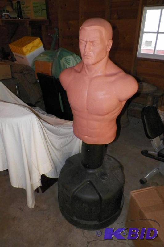 lot 16 image: Century Training Equipment Adjustable Kick BoxingPunching Dummy